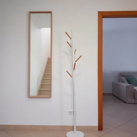 Bright And Spacious With Patio And Bbq * Serra d'El-Rei